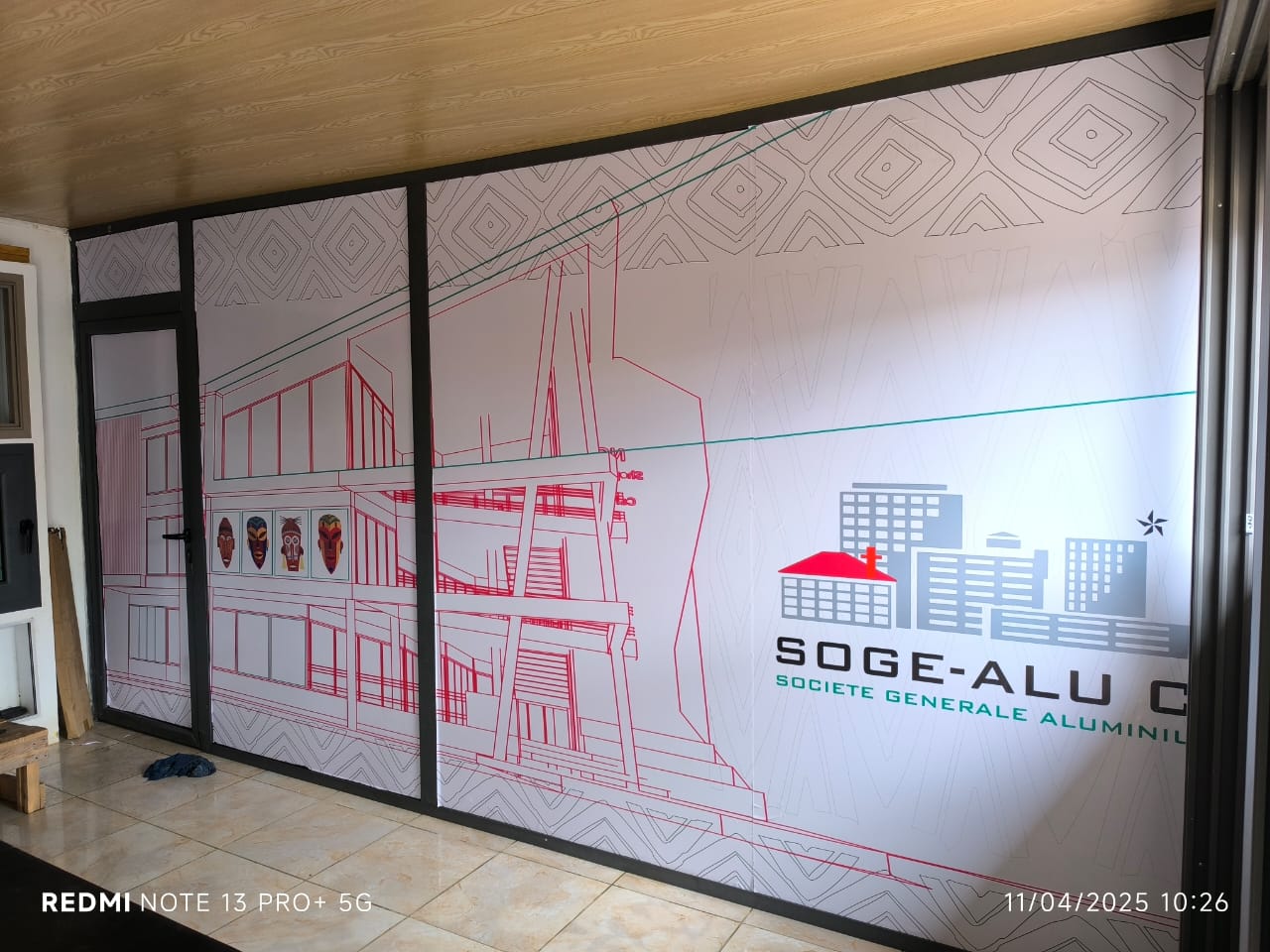 Impression grand format : kakémonos, bâches publicitaires, panneaux signalétiques, totems, affiches 4x3.